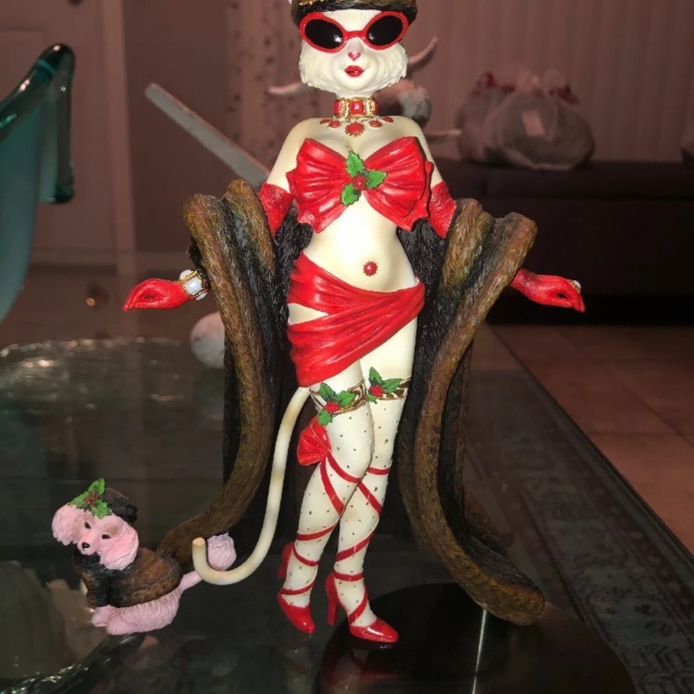 Margaret Le Van Alley Cats (Christmas collection)